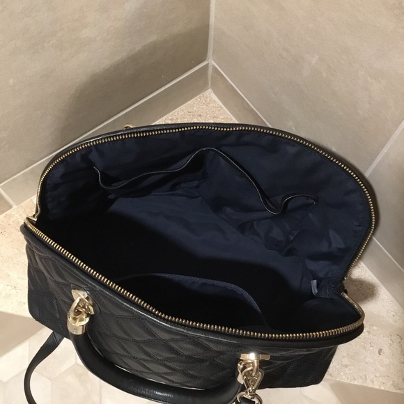 Cole Haan Black Quilted Leather Handbag - Great Condition - Picture 9 of 11